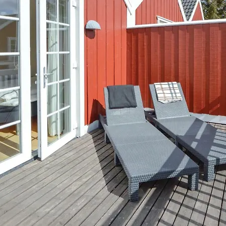 Two-bedroom Holiday In *